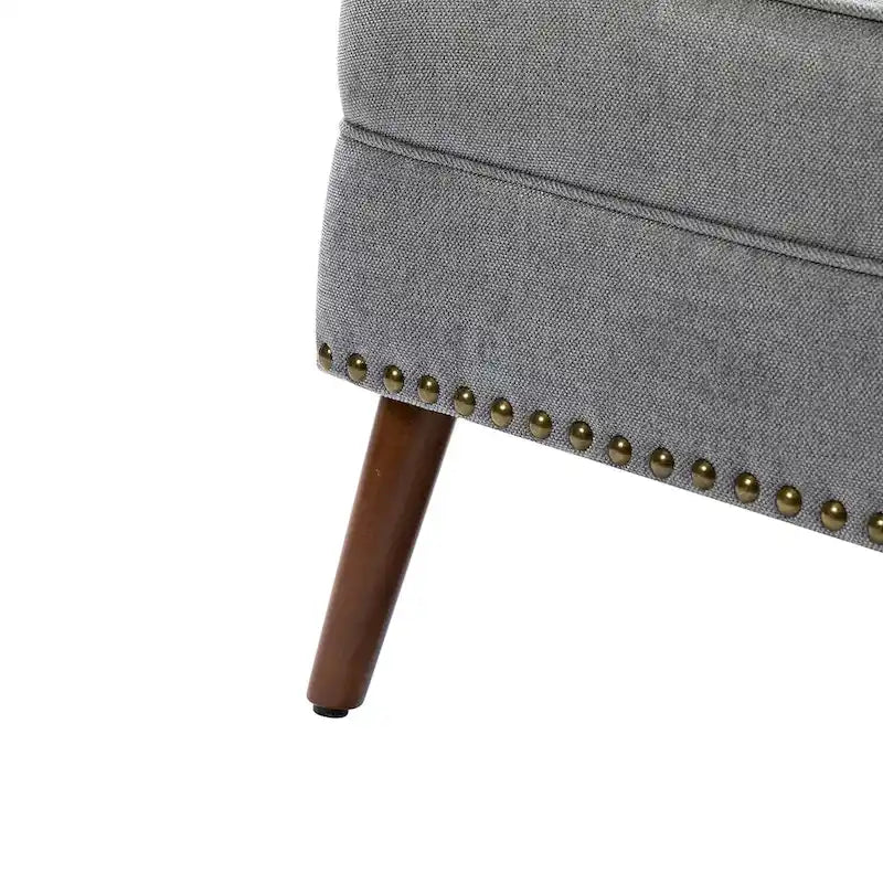 Poltrona Alpheus Accent con Borchie