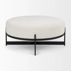 Pouf rotondo Amelia in tessuto bouclé crema con struttura in metallo nero