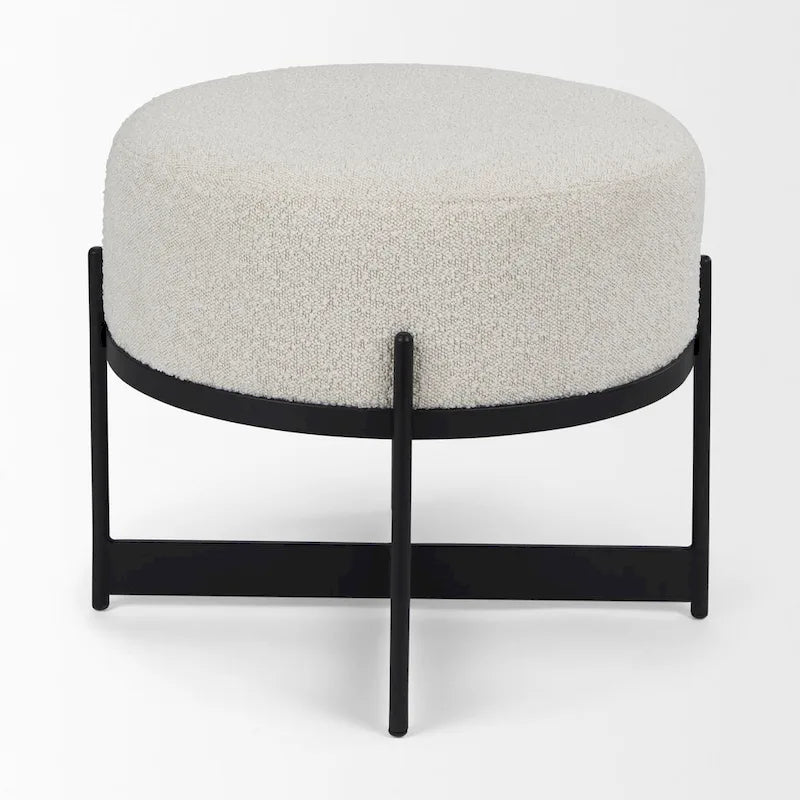 Pouf rotondo Amelia in tessuto bouclé crema con struttura in metallo nero