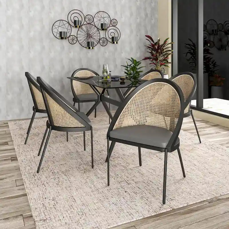 Sedia da pranzo elegante moderna con sedile in pelle e schienale in vimini per sala da pranzo e cucina